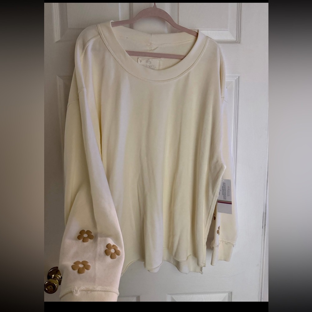 Jadelynn Brooke Cream Sweatshirt with Brown Flower Accents